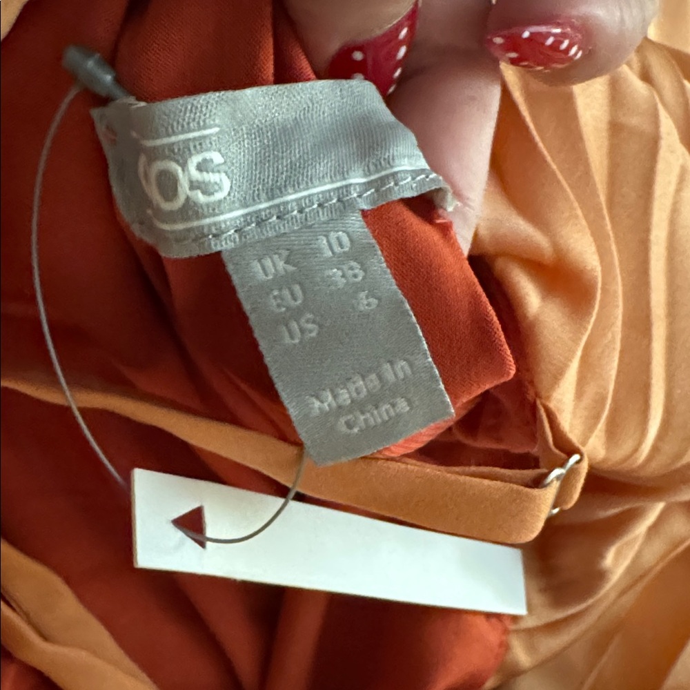 ASOS DESIGN ring detail crop top pleat maxi dress in satin shine - Picture 5 of 5